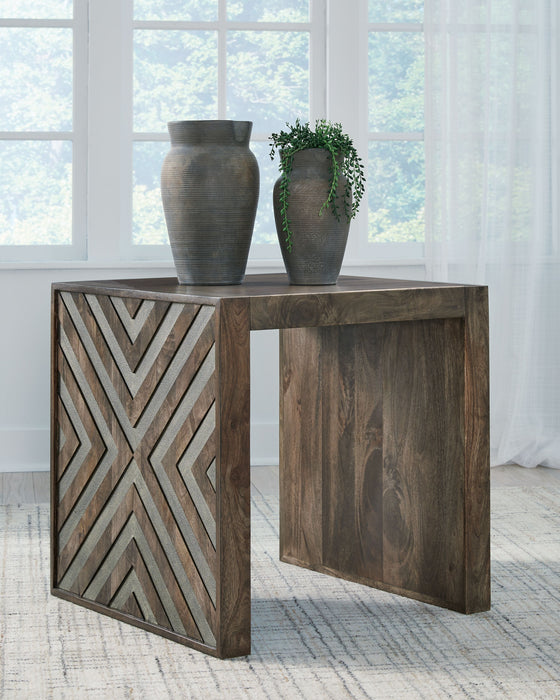 Dreggan - Brown - Square End Table