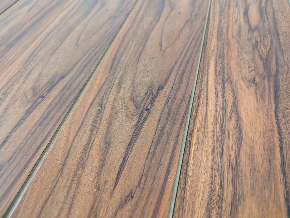 Clearance - Laminate Floor Planks - Bold Bourbon