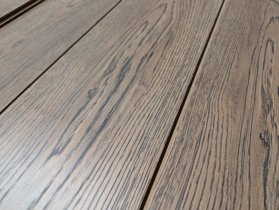 Clearance - Laminate Floor Planks - Brown Wolf