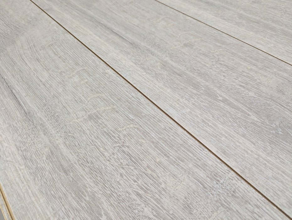 Clearance - Laminate Floor Planks - Escape