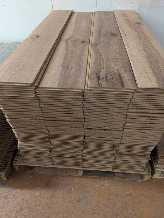 Clearance - Laminate Floor Planks - Treehouse Blend