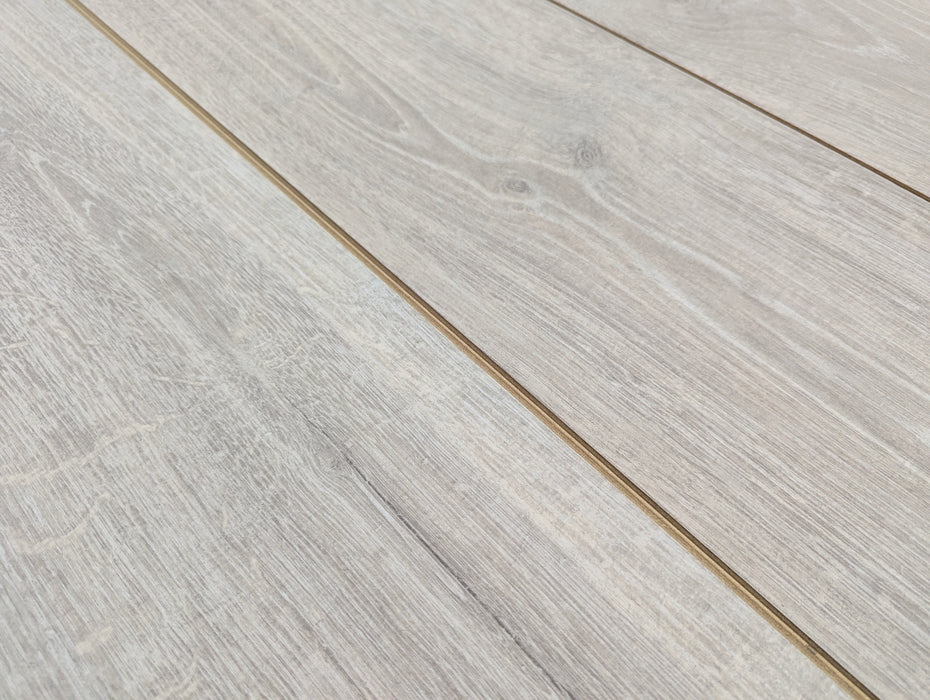 Clearance - Laminate Floor Planks - Vortex