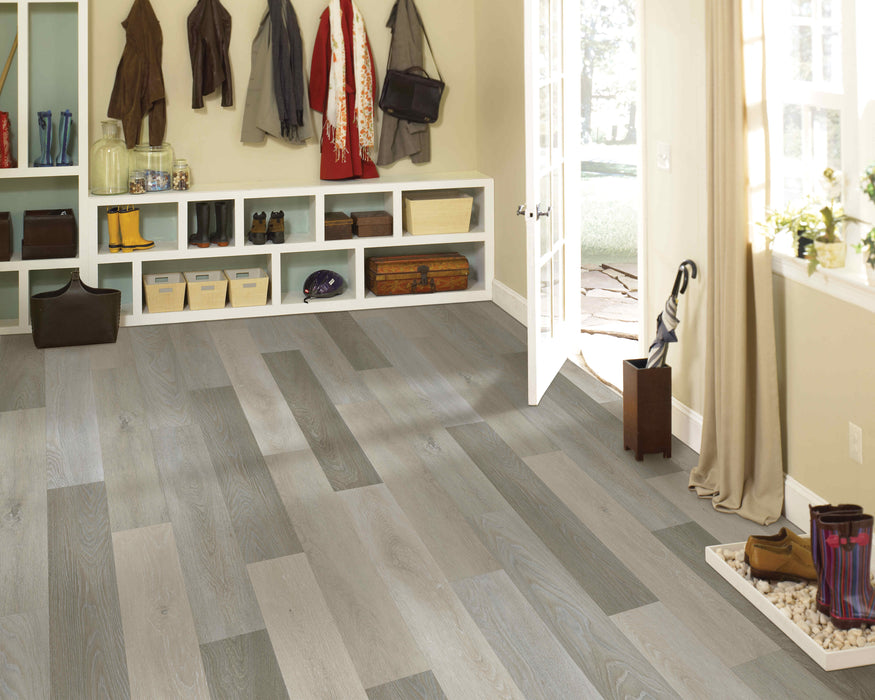 Mohawk - SolidTech Select - Explorer's Cove - Dazy Hazy - Vinyl Floor Planks